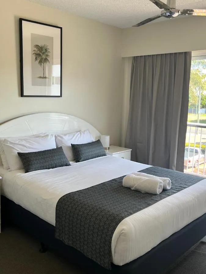 White Crest Apartments Hervey Bay Australia